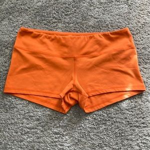 FLEO Shorts Size XL Neon Orange